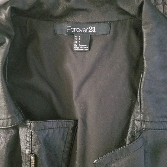 Moto sleeveless jacket - Picture 4 of 4